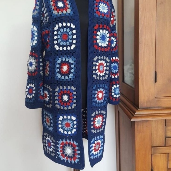 Navy blue and white Granny square vintage card… - Picture 9 of 9